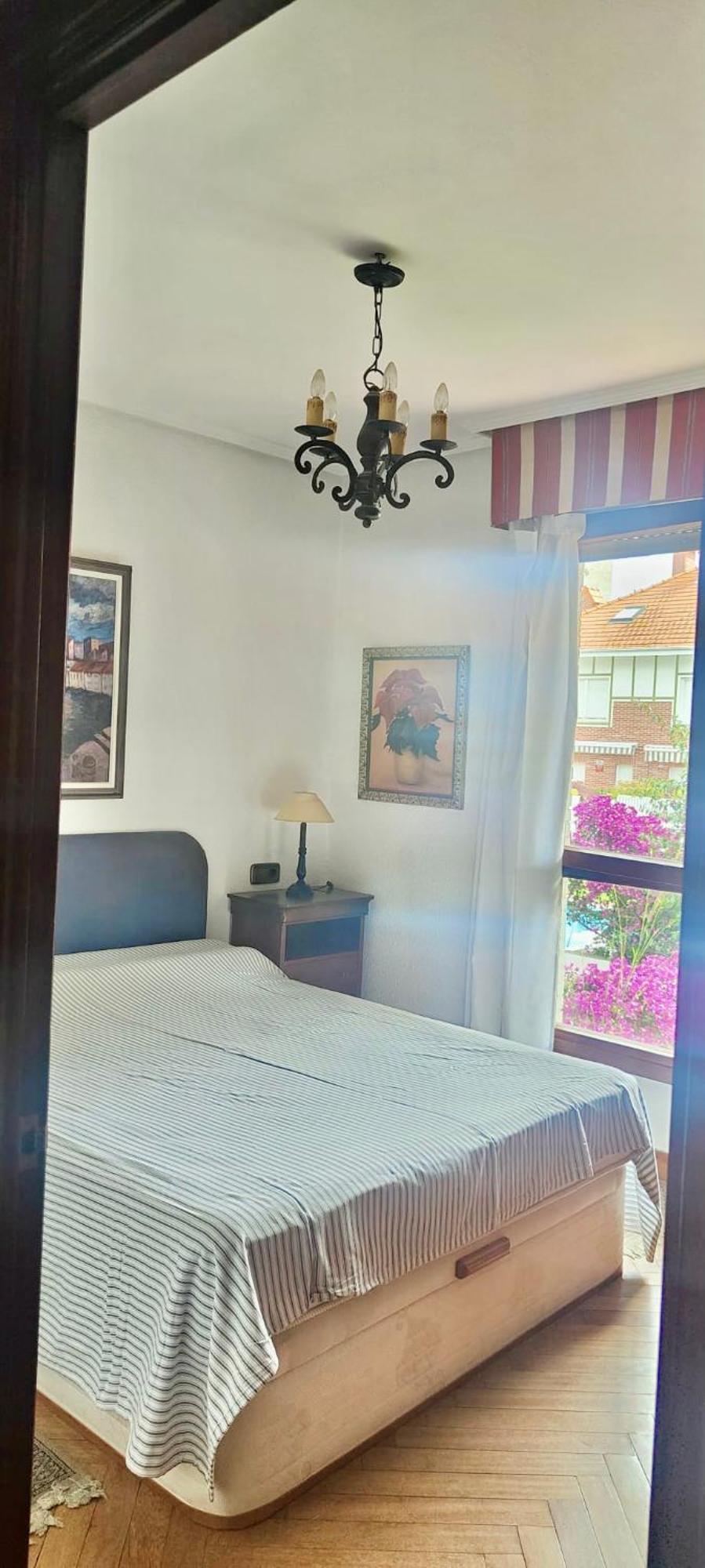 Chalet Al Lado De La Playa Con Piscina Privada, Jardin Y Barbacoa, Fronton, 6 Habitaciones Laredo Exterior photo